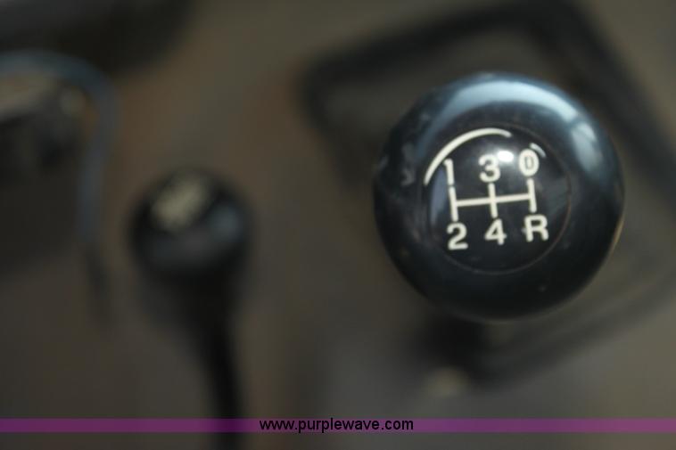 image for item H7473 1994 Ford F350 XL flatbed pickup truck