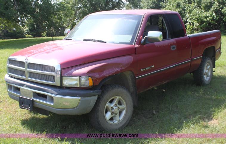 image for item H7475 1997 Dodge Ram Ram 1500 Laramie SLT pickup truck