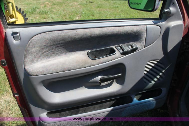 image for item H7475 1997 Dodge Ram Ram 1500 Laramie SLT pickup truck