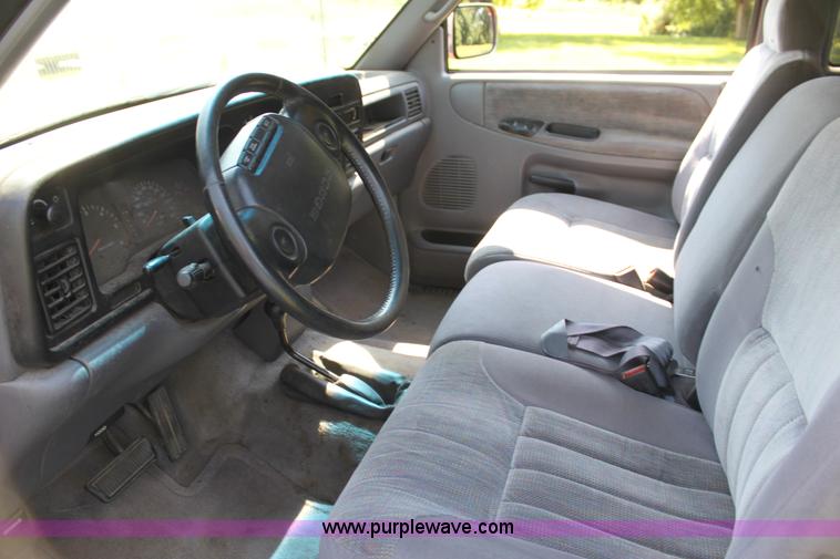 image for item H7475 1997 Dodge Ram Ram 1500 Laramie SLT pickup truck