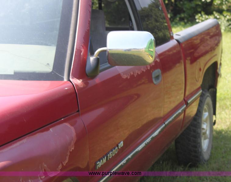 image for item H7475 1997 Dodge Ram Ram 1500 Laramie SLT pickup truck