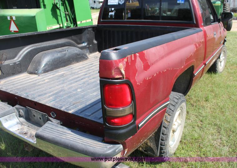 image for item H7475 1997 Dodge Ram Ram 1500 Laramie SLT pickup truck