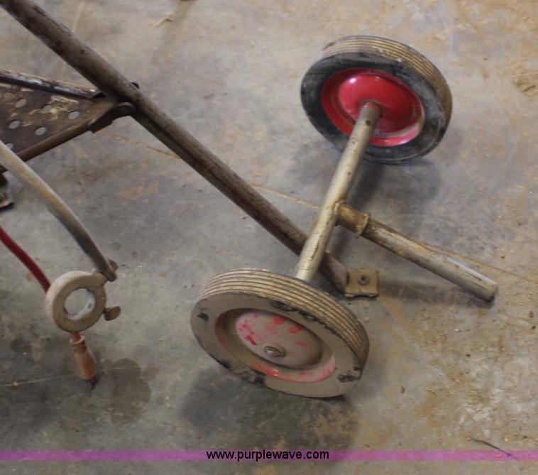 image for item X9254 Ridgid 300 pipe threader