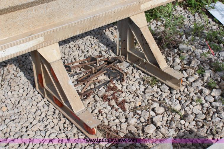 image for item X9260 Road gear aluminum headache rack