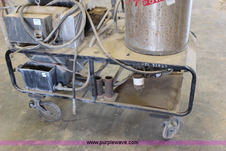 image for item X9264 Cyclone steam pressure washer