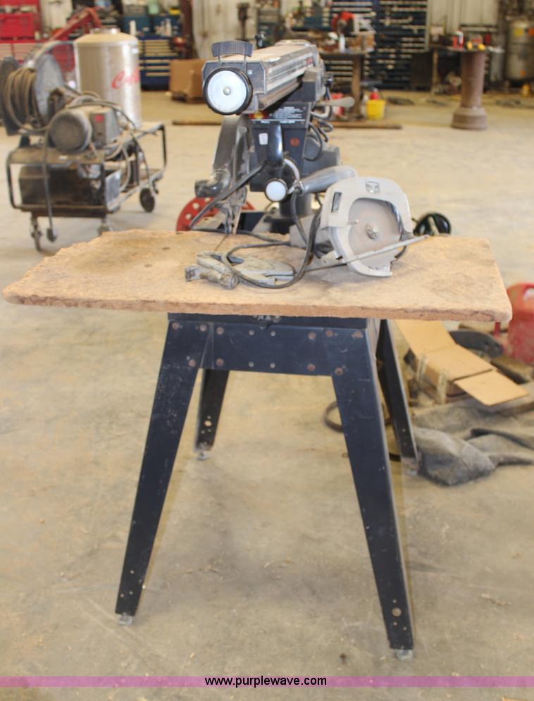 image for item X9269 Assorted tools