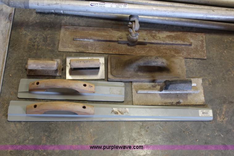 image for item X9271 Assorted concrete tools