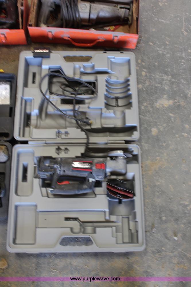 image for item X9274 Assorted tools