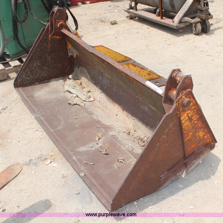 image for item X9286 4-in-1 combination bucket