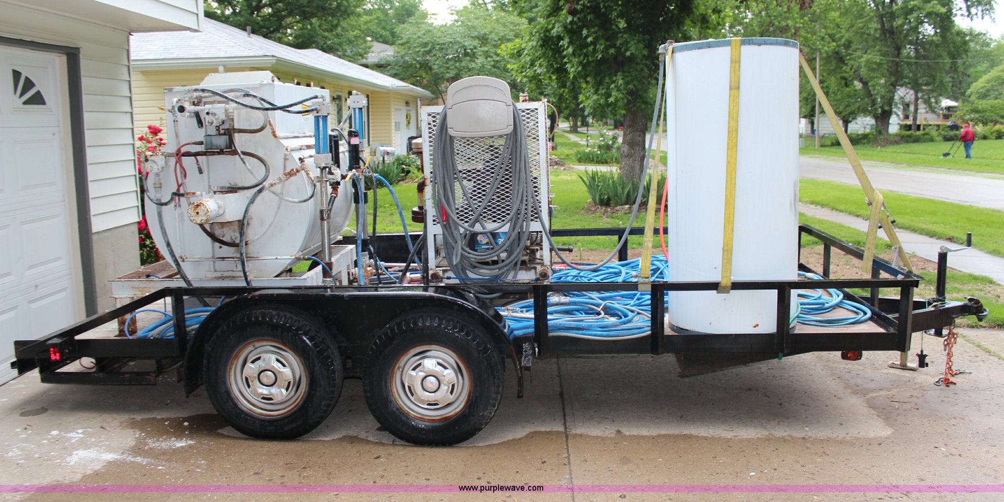 Drywall texture machine in Olathe, KS Item G5249 sold Purple Wave