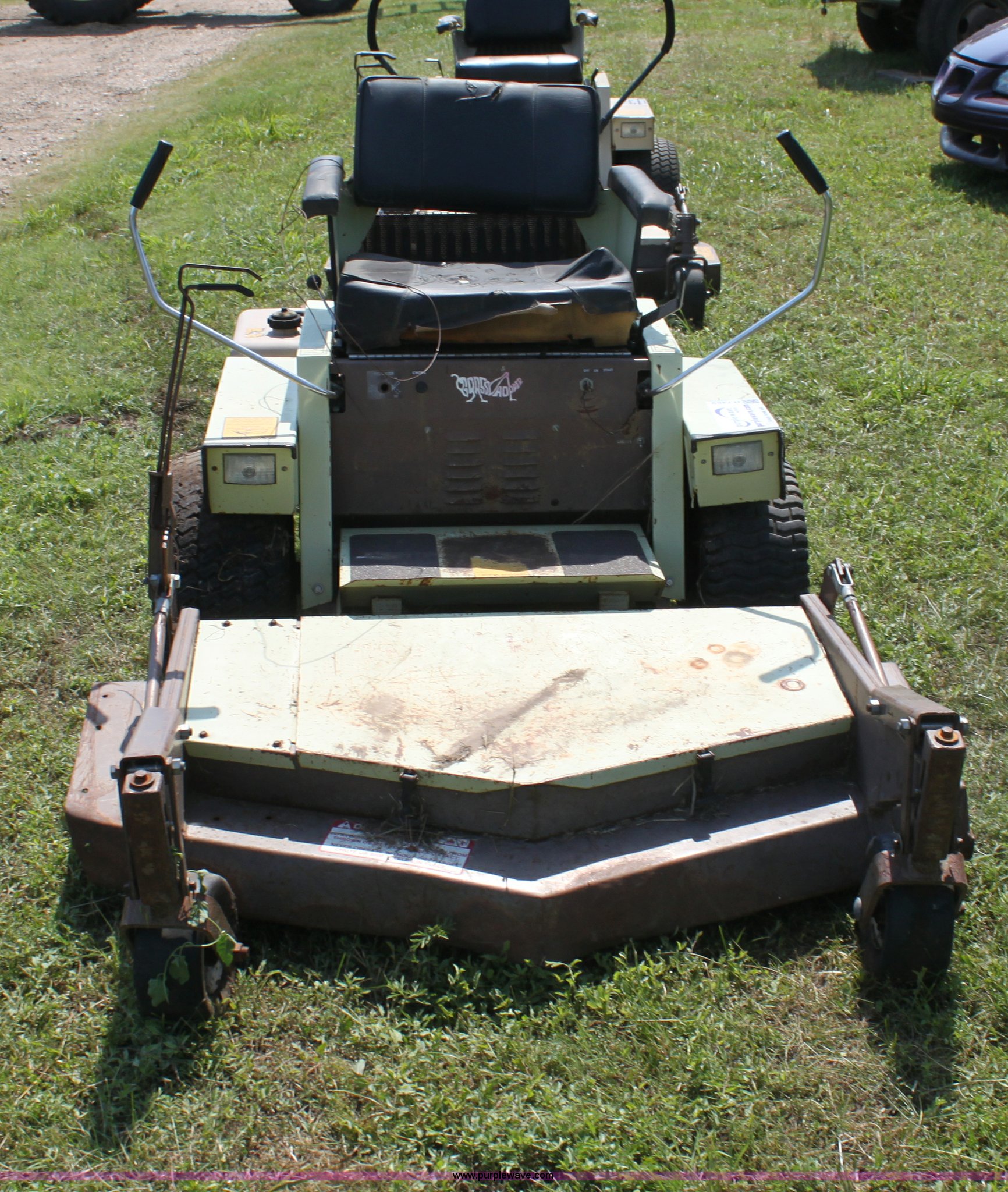 1822 ZTR lawn mower in El Dorado, KS Item H7469 sold