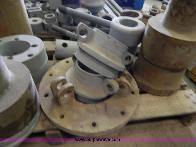 image for item AC9486 Sprocket and steering clutch tools