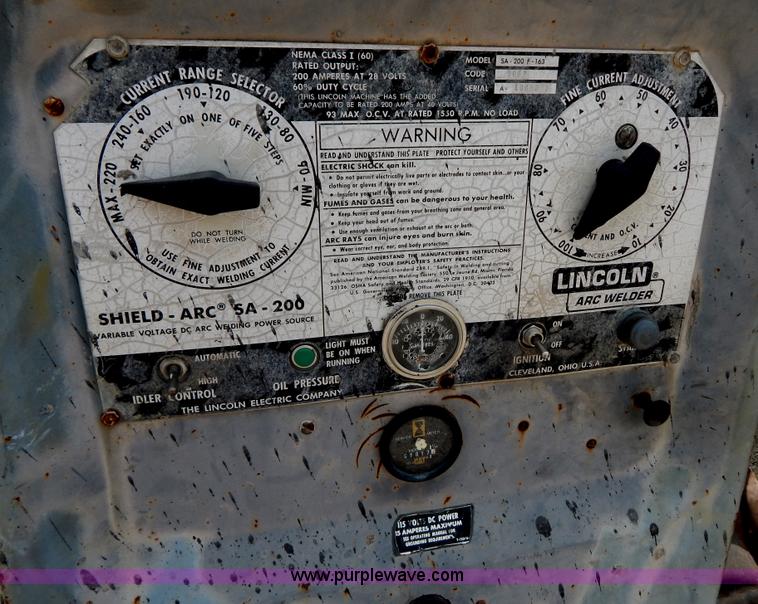image for item AE9814 Lincoln SA-200 F-163 portable arc welder