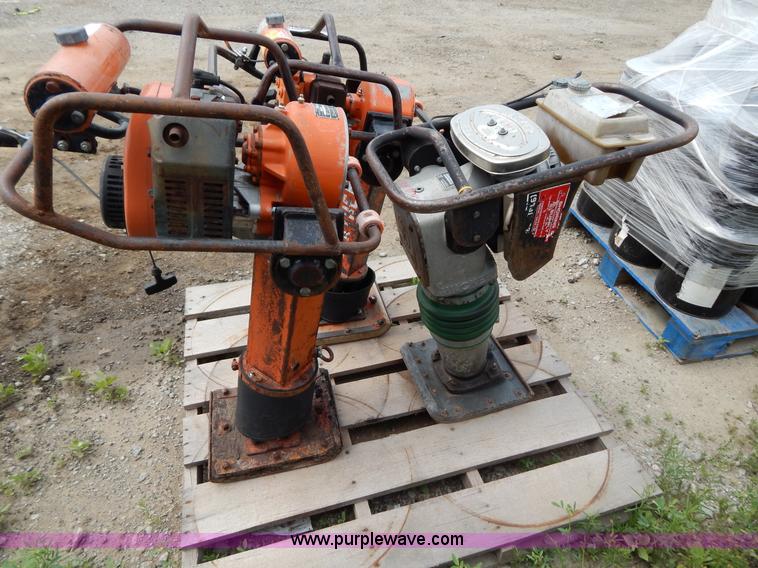 (3) jumping jack tampers in Kansas City, MO Item AE9824 sold Purple Wave