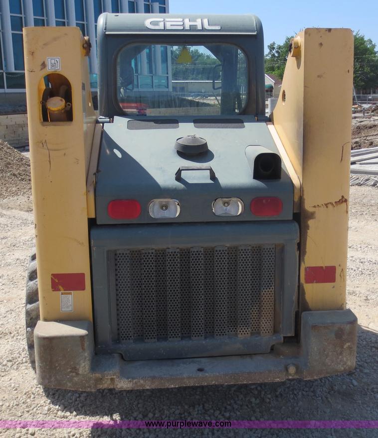 image for item D5848 Gehl 5640 skid steer