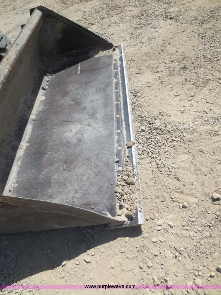 image for item D5848 Gehl 5640 skid steer