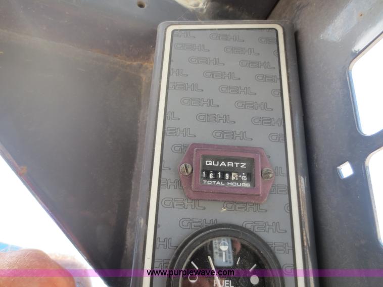 image for item D5848 Gehl 5640 skid steer