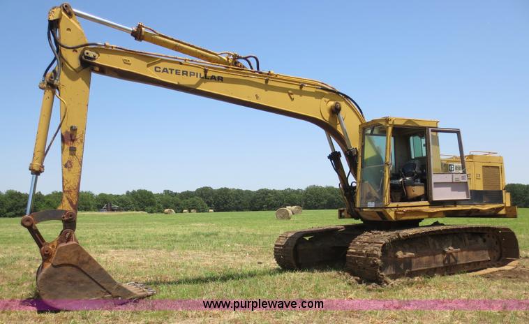 image for item D5864 1986 Caterpillar 225 excavator