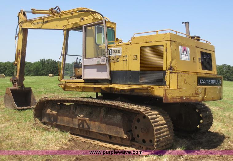 image for item D5864 1986 Caterpillar 225 excavator