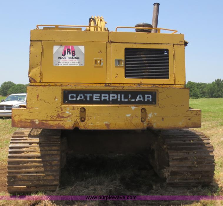 image for item D5864 1986 Caterpillar 225 excavator