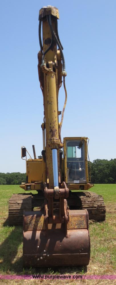image for item D5864 1986 Caterpillar 225 excavator