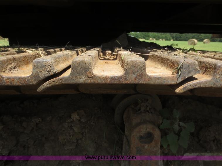 image for item D5864 1986 Caterpillar 225 excavator