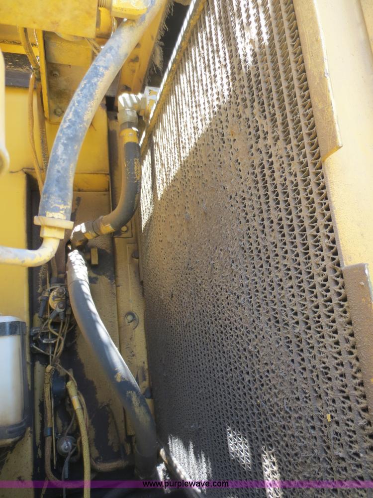 image for item D5864 1986 Caterpillar 225 excavator