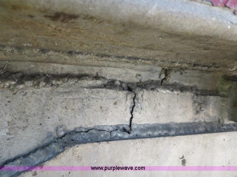 image for item D5867 1989 Travis end dump trailer