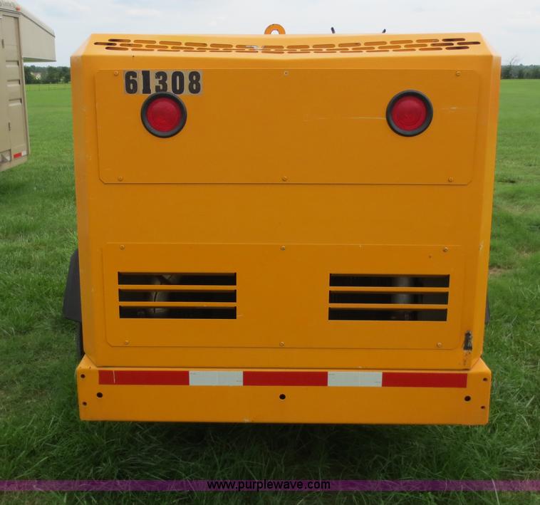 image for item D5982 2004 Ingersoll Rand air compressor