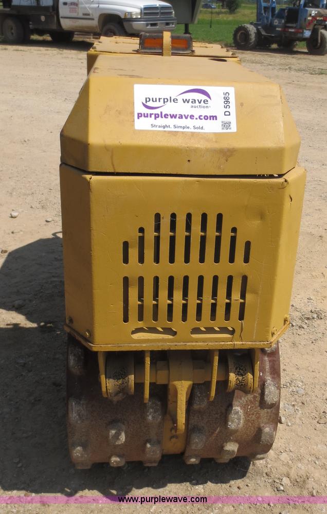 image for item D5985 1997 Wacker RT820 vibrating trench compactor