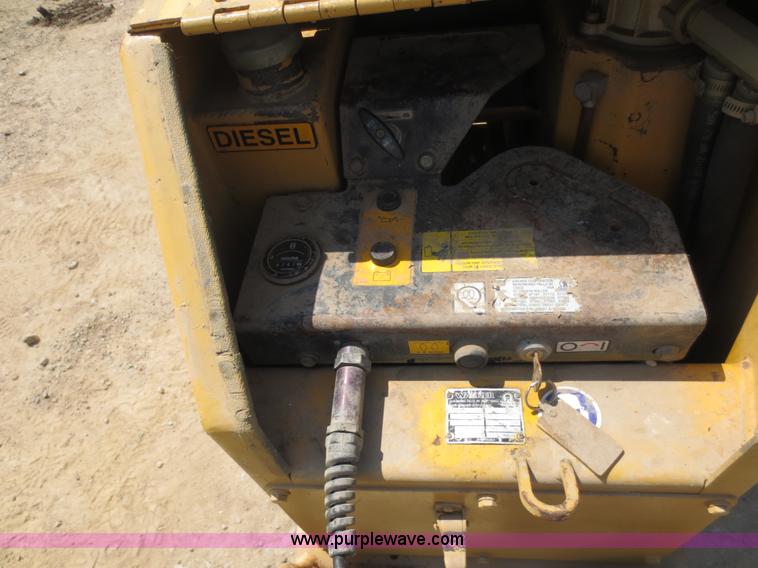 image for item D5985 1997 Wacker RT820 vibrating trench compactor