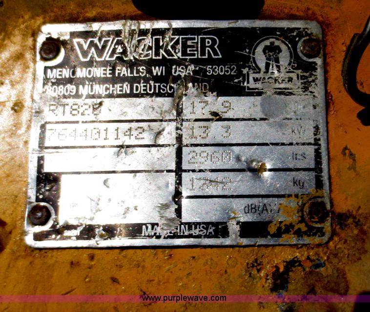 image for item D5985 1997 Wacker RT820 vibrating trench compactor