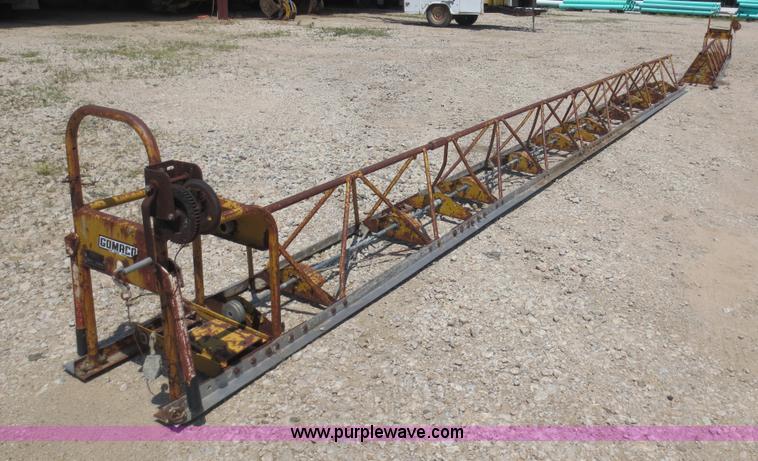 image for item D5988 (2) Gomaco concrete screed