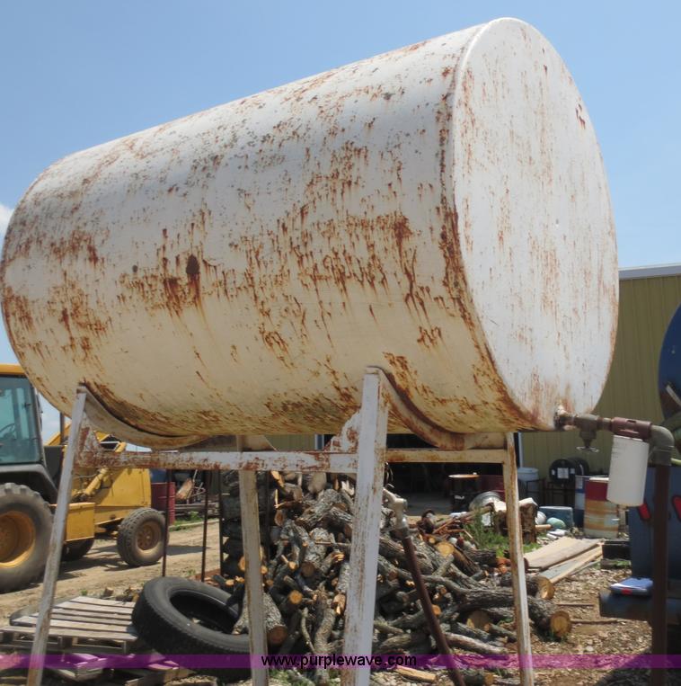 image for item D5990 (2) 500 gallon steel tanks