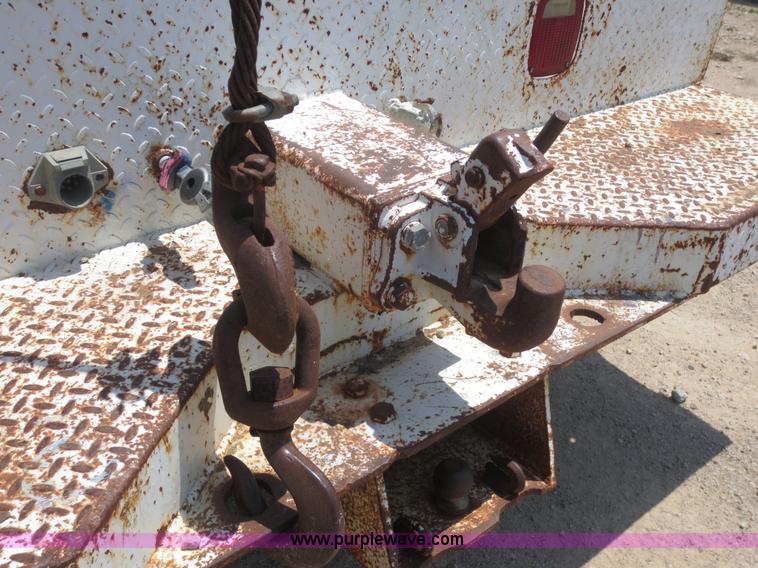 image for item D5992 1994 GMC TopKick boom truck