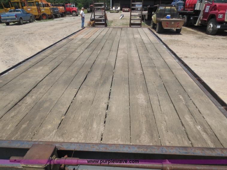 image for item D5993 1996 Hillsboro trailer