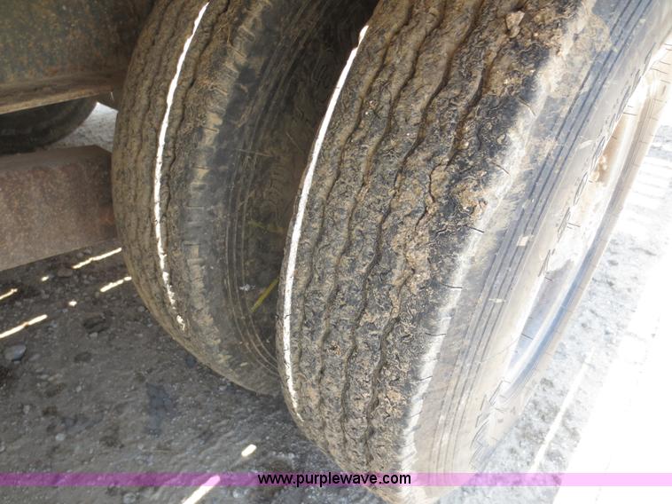 image for item D5993 1996 Hillsboro trailer