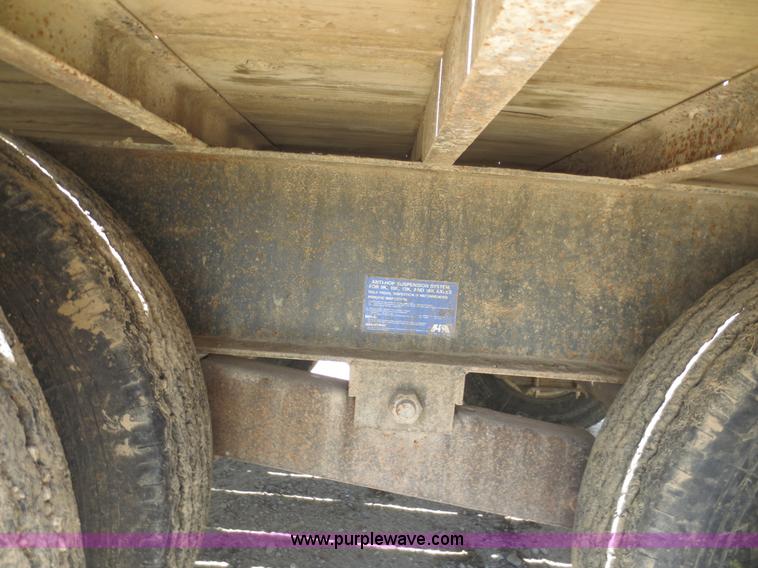 image for item D5993 1996 Hillsboro trailer