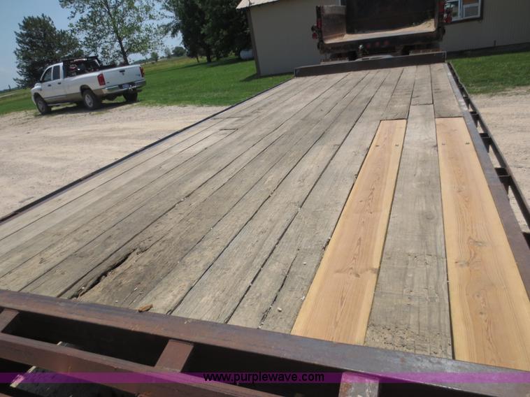 image for item D5993 1996 Hillsboro trailer