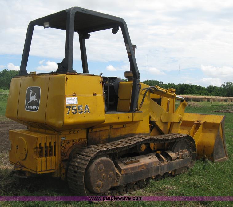 image for item D8388 1978 John Deere 755A track loader