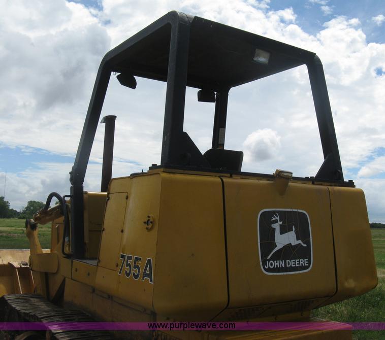 image for item D8388 1978 John Deere 755A track loader