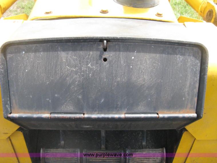 image for item D8388 1978 John Deere 755A track loader