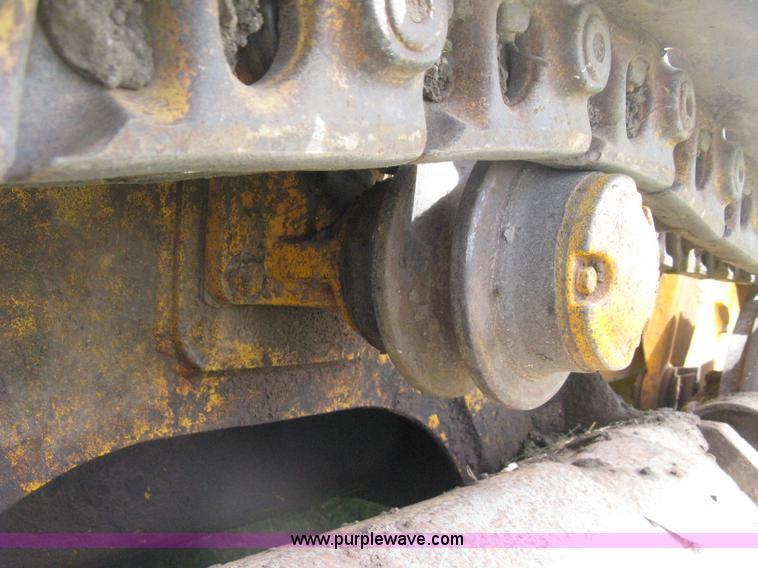 image for item D8388 1978 John Deere 755A track loader