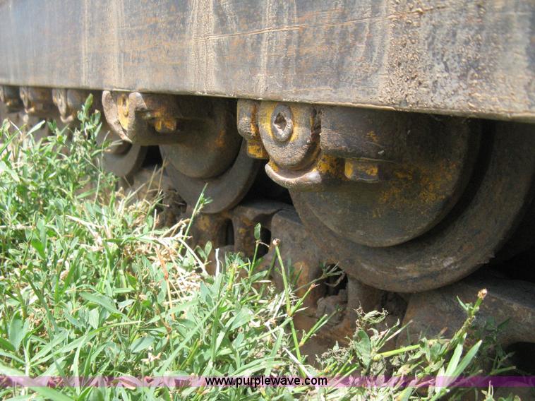 image for item D8388 1978 John Deere 755A track loader