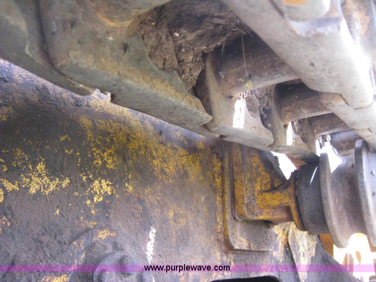 image for item D8388 1978 John Deere 755A track loader