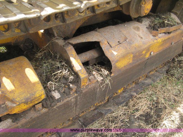 image for item D8388 1978 John Deere 755A track loader