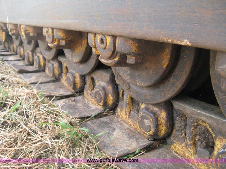 image for item D8388 1978 John Deere 755A track loader