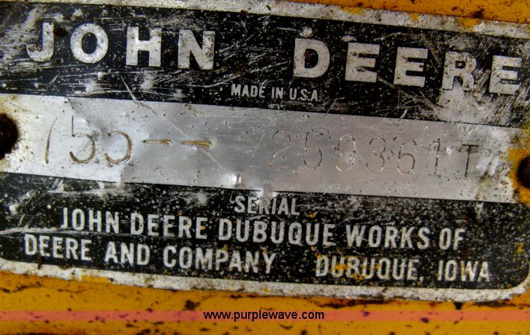 image for item D8388 1978 John Deere 755A track loader