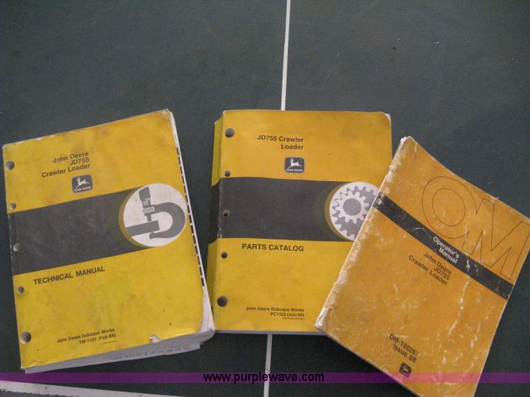 image for item D8388 1978 John Deere 755A track loader