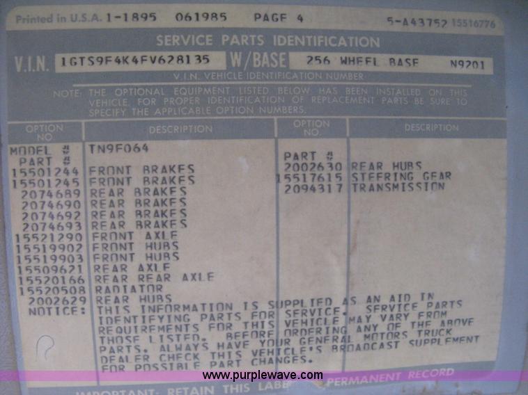 image for item D8389 1985 GMC General semi truck